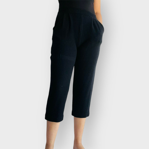 St. John Santana Knit Pants Pleated Black Cropped Straight Leg Pockets Basic 2 - Picture 6 of 6